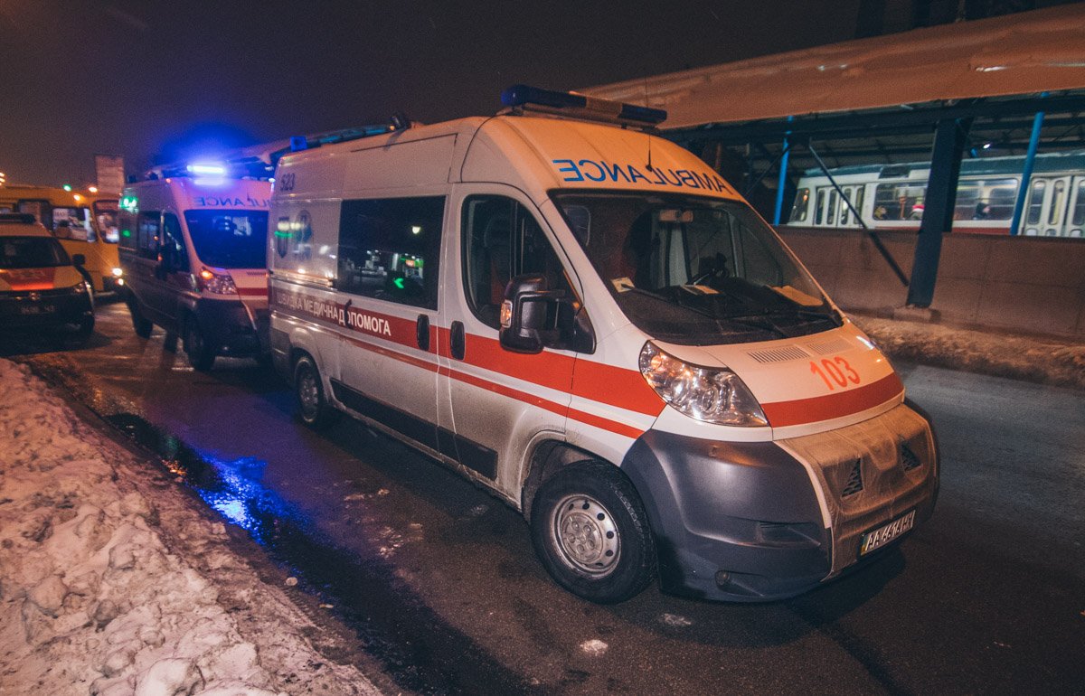 На месте работала патрульная полиция, медики, спасатели и следственно-оперативная группа