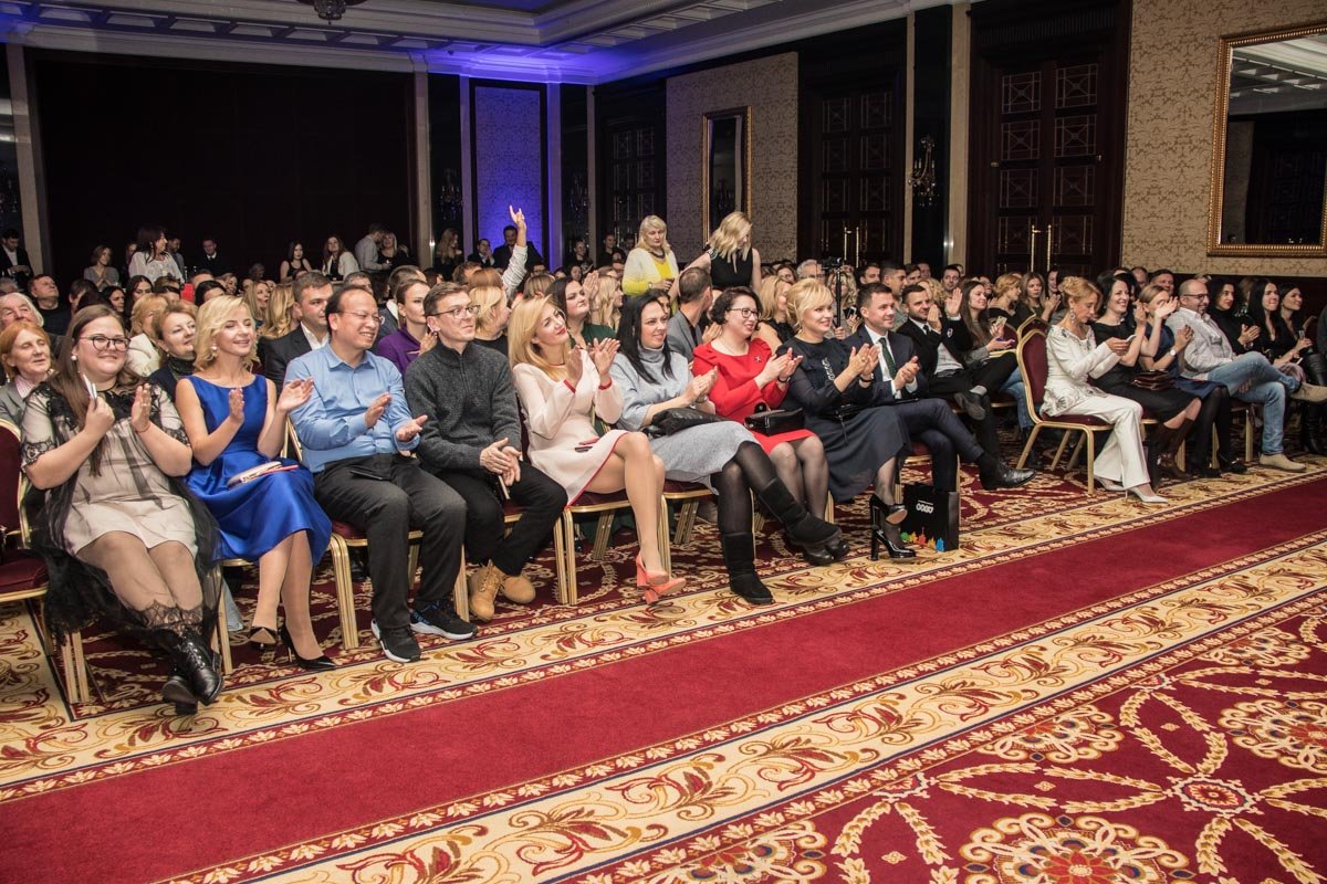 Лучшим ресторанным комплексом, который полюбился туристам в Киеве, в этом году стал «Queen Country Club» Лучшим ресторанным комплексом, который полюбился туристам в Киеве, в этом году стал «Queen Country Club»