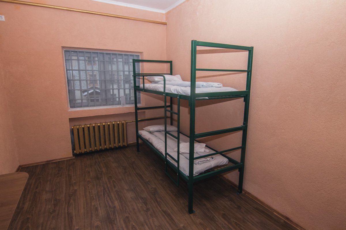 Мебель и инвентарь для камер произвели предприятия пенитенциарной системы