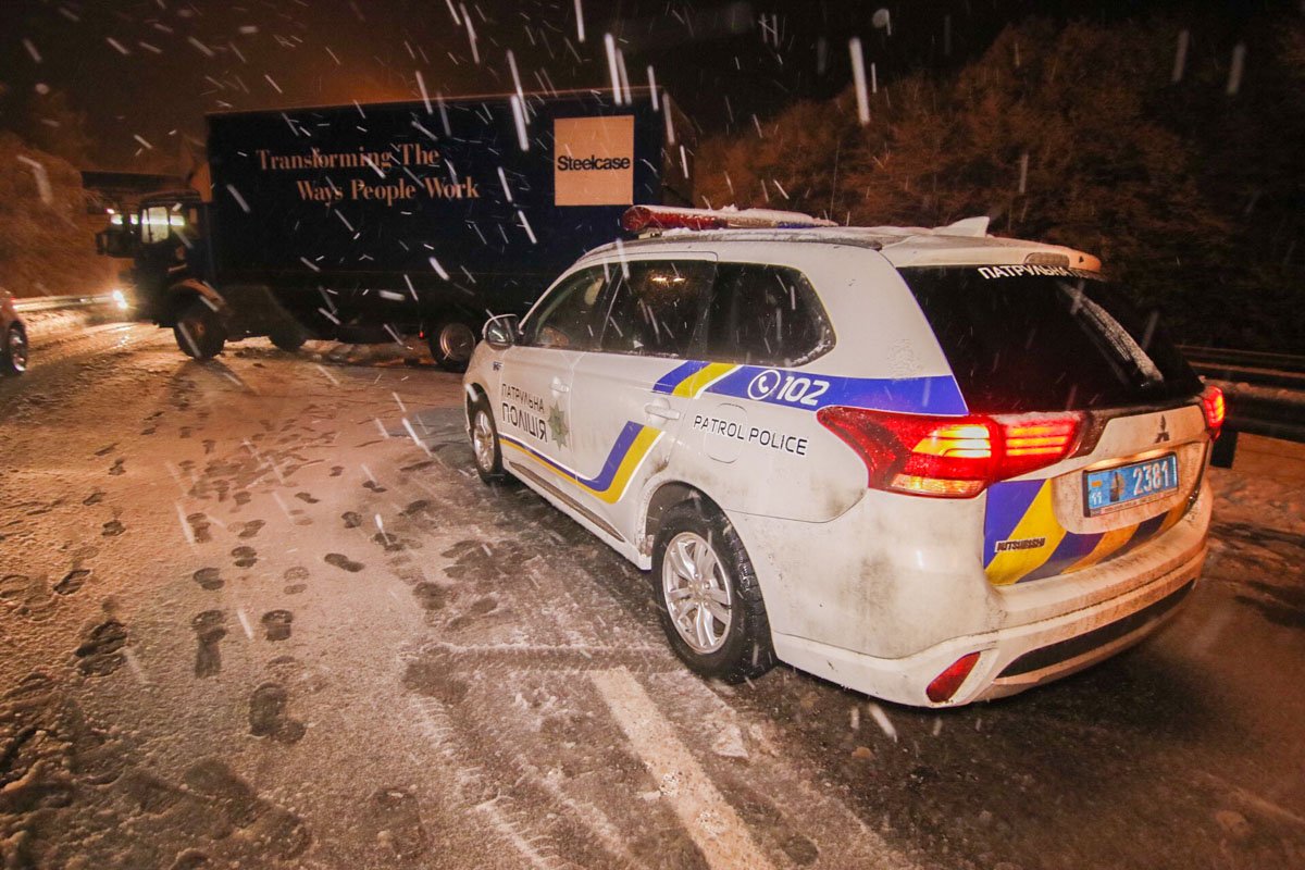 На месте работала патрульная полиция и следственно-оперативная группа На месте работала патрульная полиция и следственно-оперативная группа