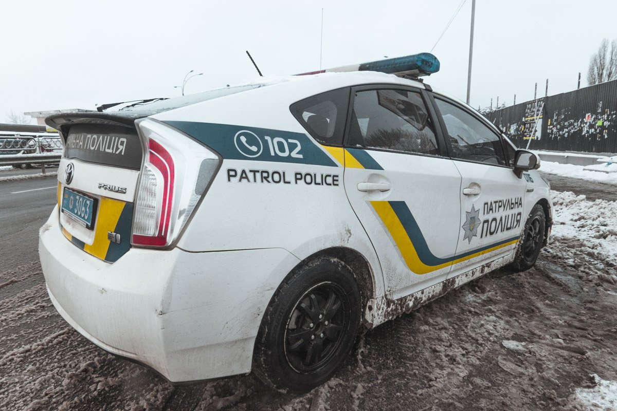 На месте происшествия дежурил полицейский патруль