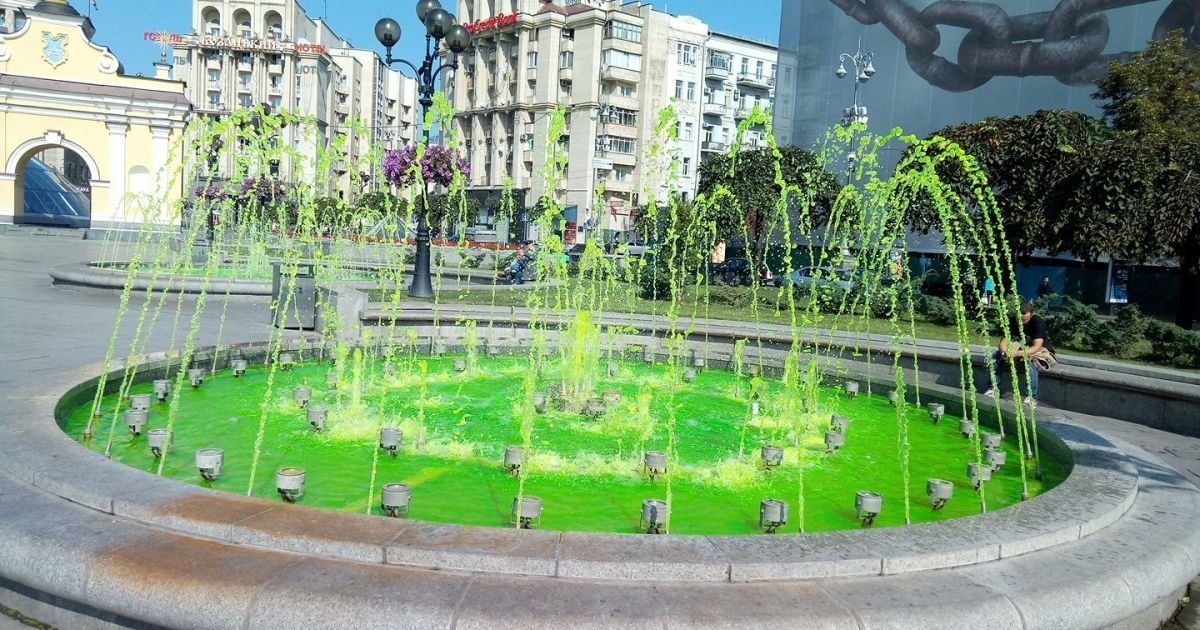 Цветные фонтаны могли бы стать ещё одной визиткой Киева Цветные фонтаны могли бы стать ещё одной визиткой Киева