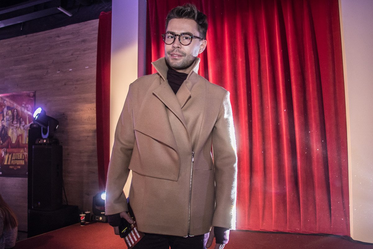 Поддержать актеров пришло большое количество звезд шоу-бизнеса Поддержать актеров пришло большое количество звезд шоу-бизнеса