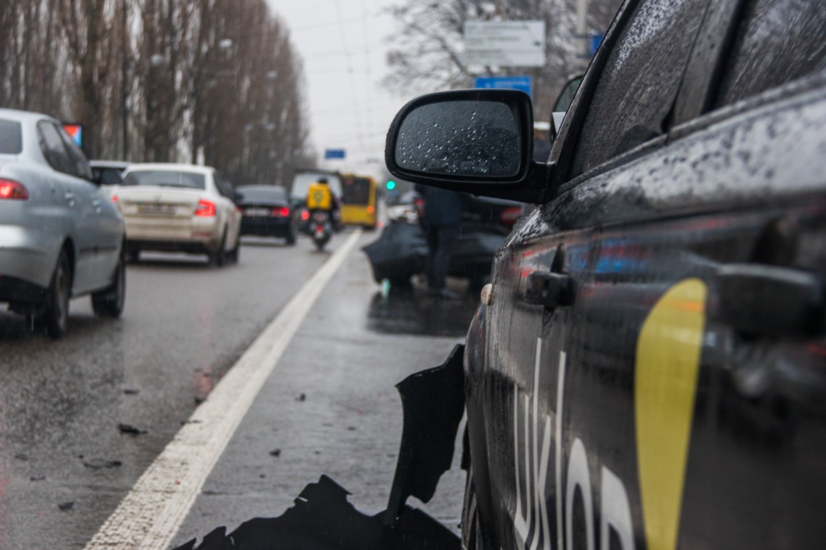 Обстоятельства ДТП выясняются Обстоятельства ДТП выясняются