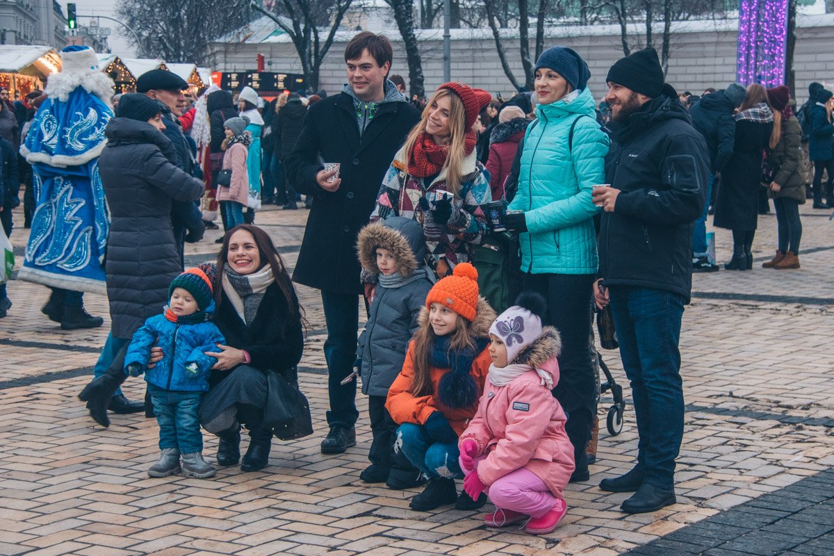 Идеально - когда рядом родные и любимые люди Идеально - когда рядом родные и любимые люди