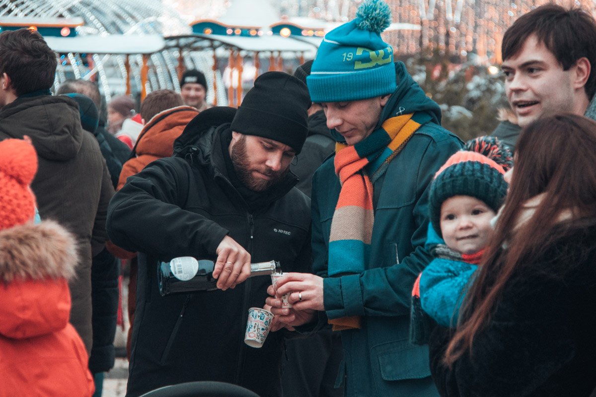 Кто сказал, что праздновать еще рано? Самое время начинать! Кто сказал, что праздновать еще рано? Самое время начинать!