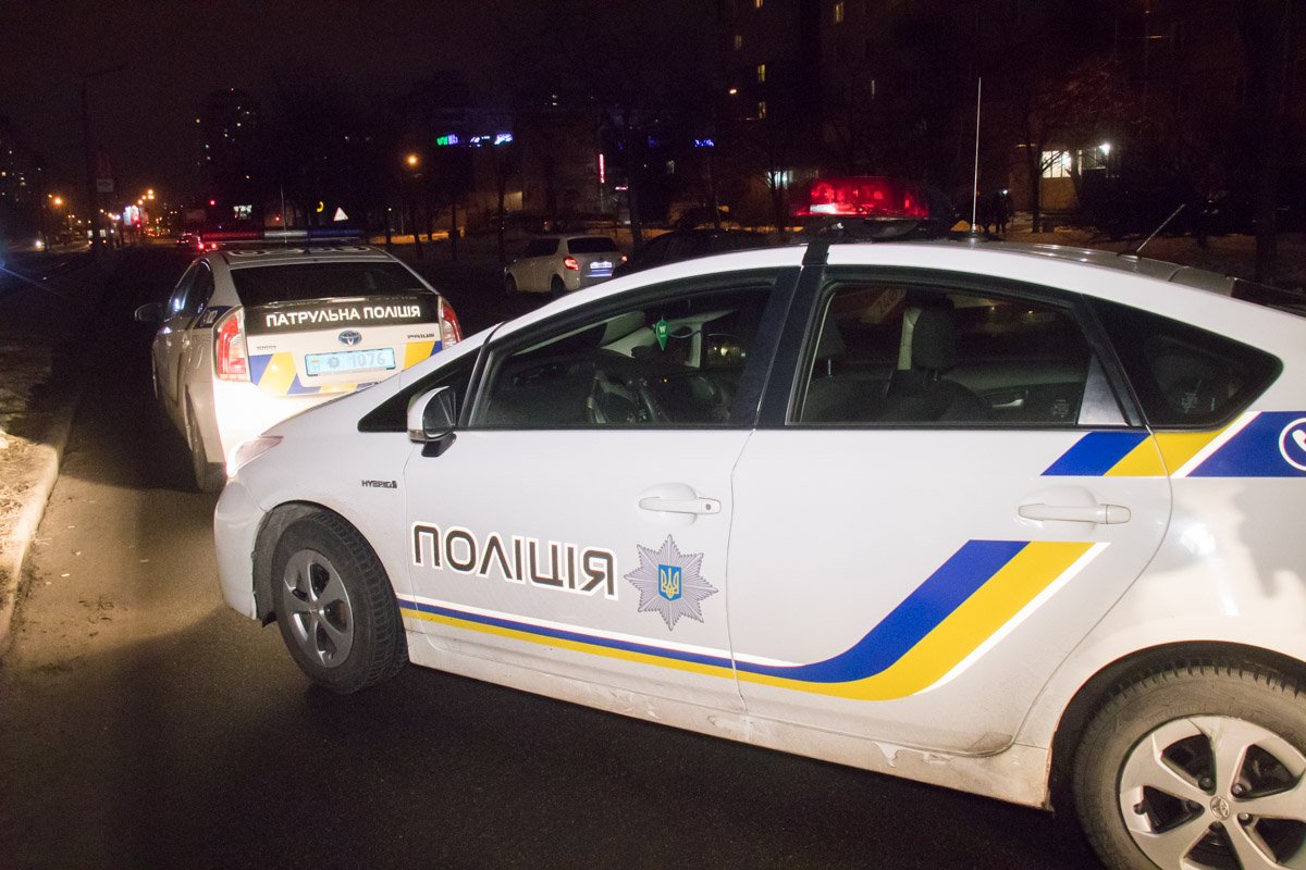 На месте работали медики, патрульные и следственно-оперативная группа На месте работали медики, патрульные и следственно-оперативная группа