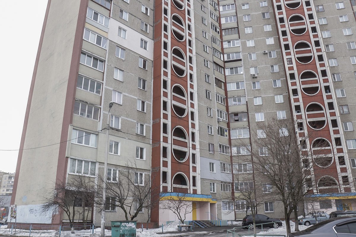 В понедельник, 31 декабря, в Киеве на Троещине мужчина обнаружил сына мертвым в квартире В понедельник, 31 декабря, в Киеве на Троещине мужчина обнаружил сына мертвым в квартире