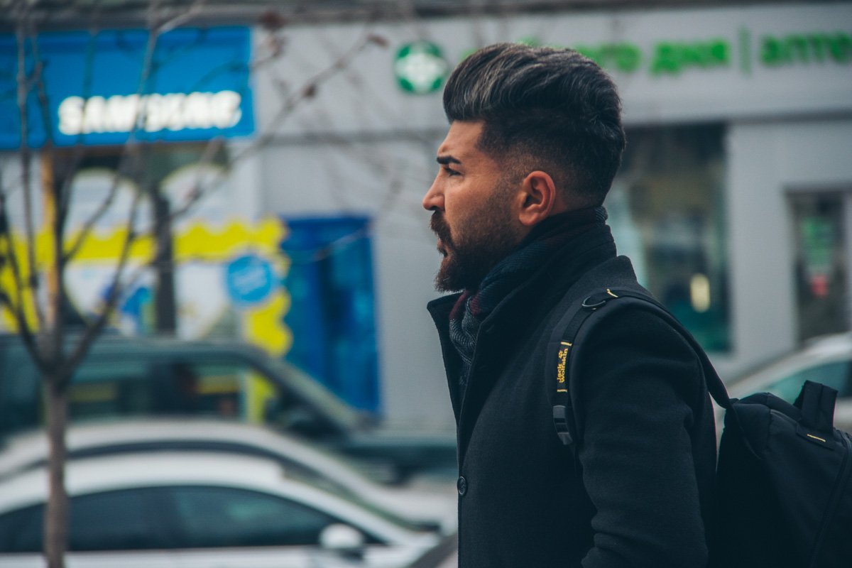 Друзья уже начали праздновать, а я еще тут.... Друзья уже начали праздновать, а я еще тут....