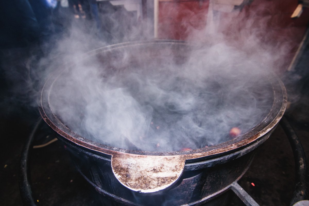 Глинтвейн в прохладную погоду намного лучше, чем шампанское