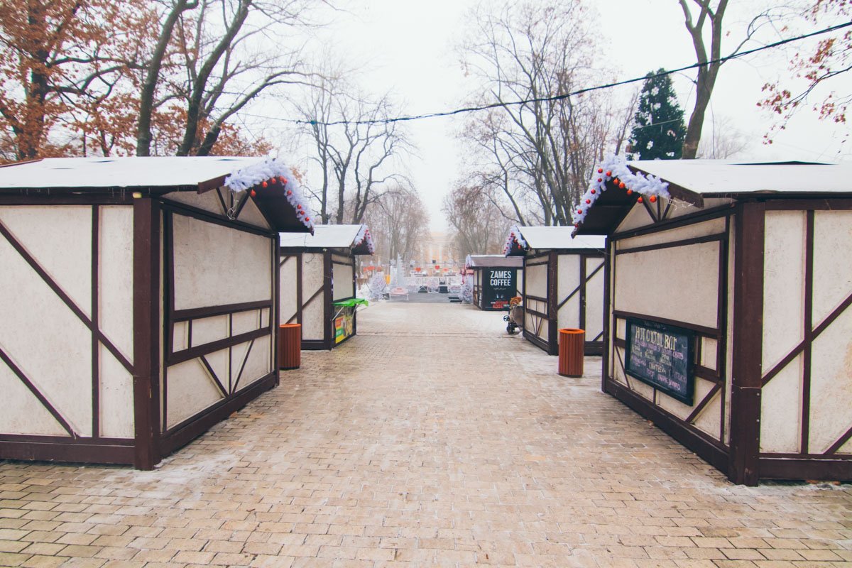 А представьте, как шумно здесь было ночью