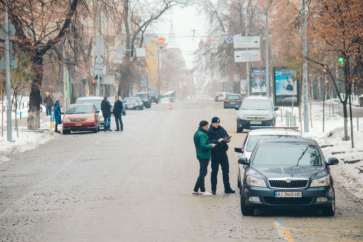А правоохранители 24/7 следят за порядком в городе