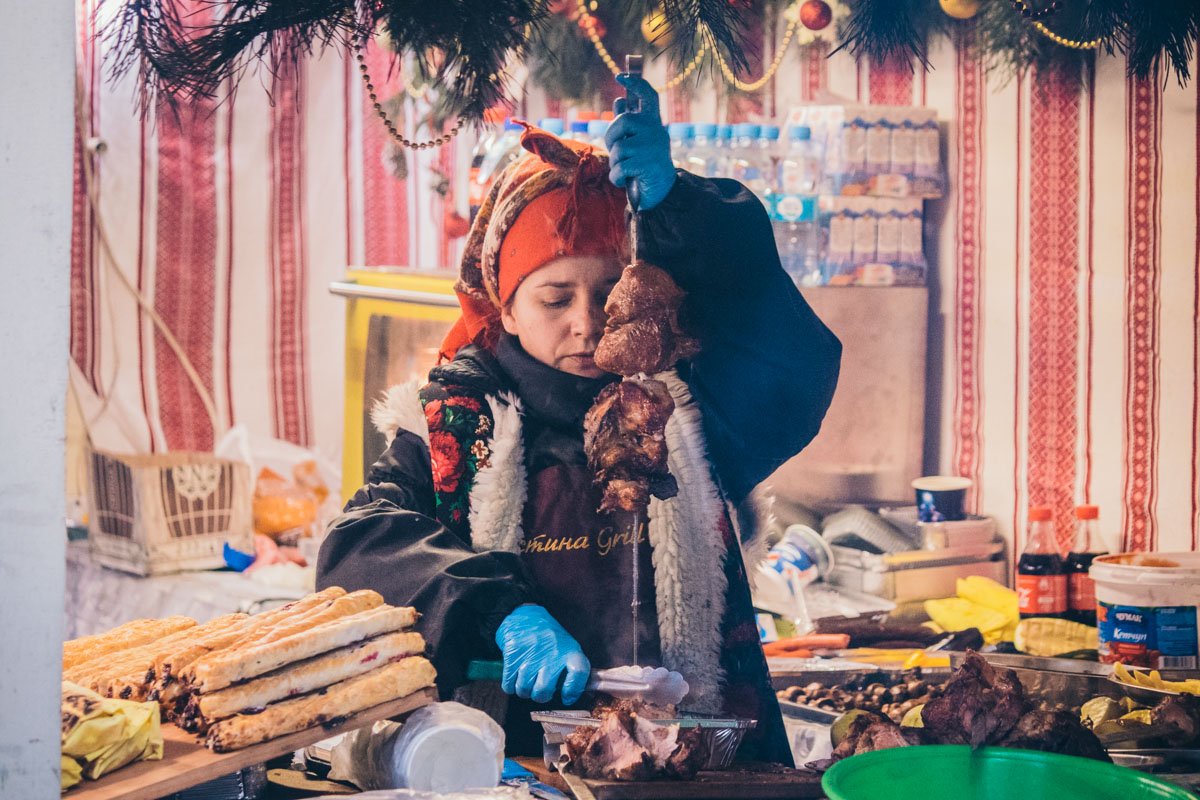 Поесть уличной еды Поесть уличной еды