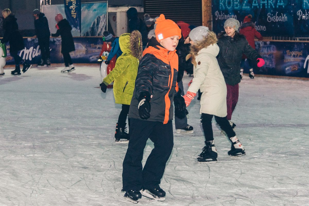 Хотя и там особо выделялись именно дети Хотя и там особо выделялись именно дети