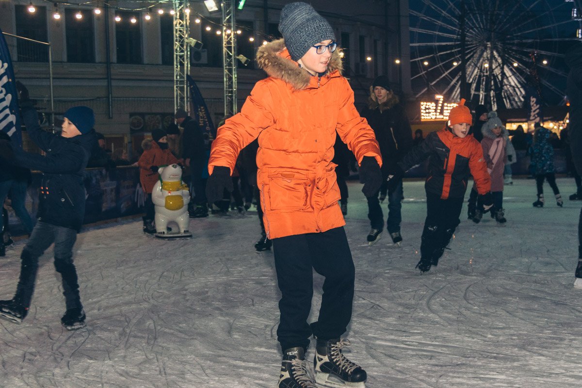 И едва ли не больше мест - где хочется подвигаться И едва ли не больше мест - где хочется подвигаться