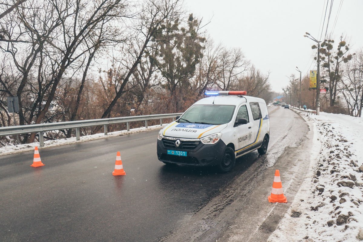 Сейчас на месте работает следственно-оперативная группа полиции