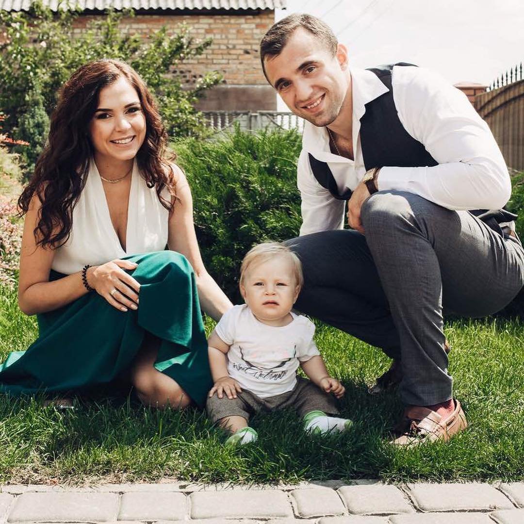 У погибшего остались жена и годовалый сын