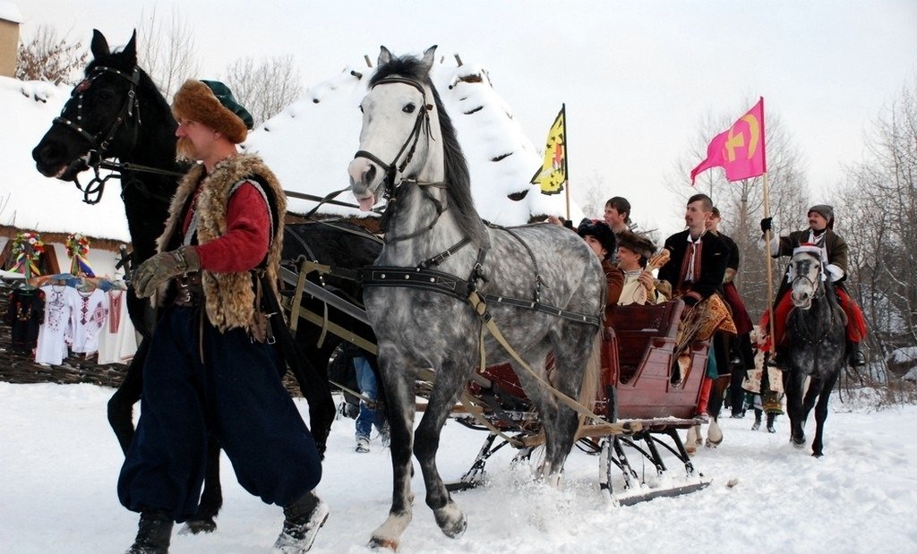 В праздник хочется получить новые и свежие эмоции. Зимний казацкий городок отлично вписывается в это желание