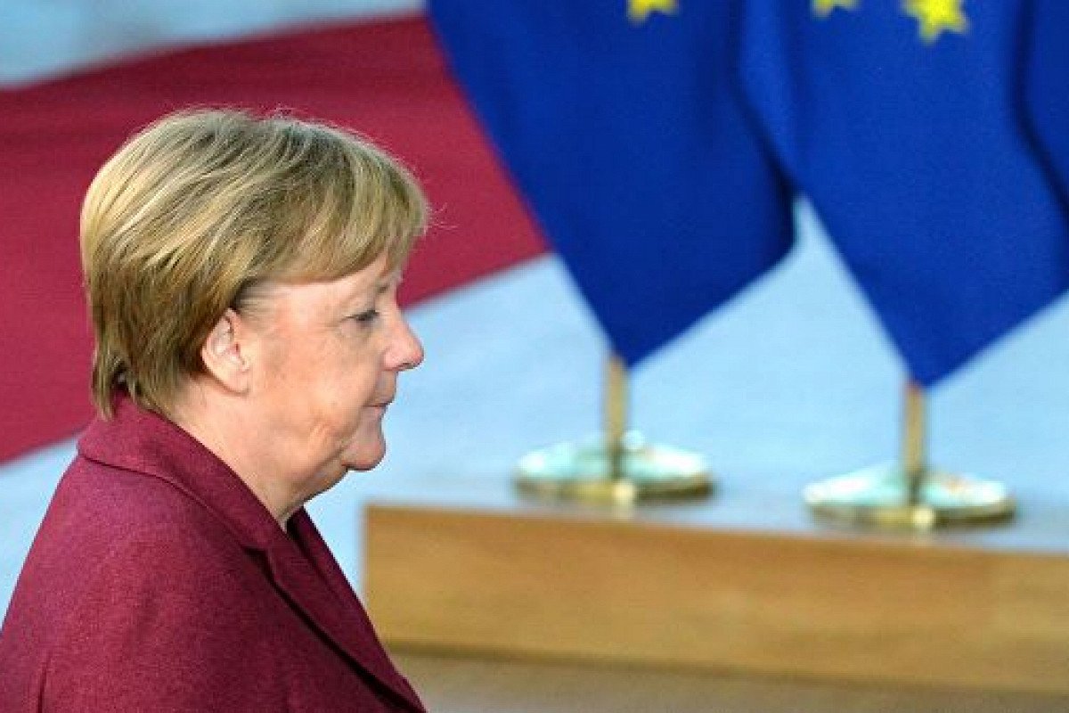 По слухам, хакеры добрались и до переписки Ангелы Меркель По слухам, хакеры добрались и до переписки Ангелы Меркель