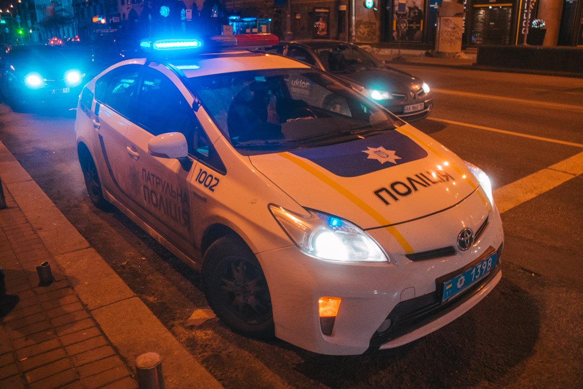 Детали случившегося устанавливали патрульные