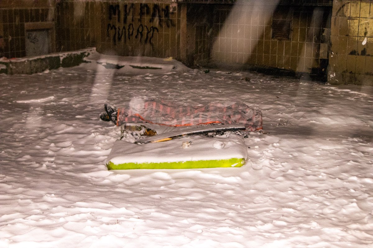 Погибшая сгорела на матрасе