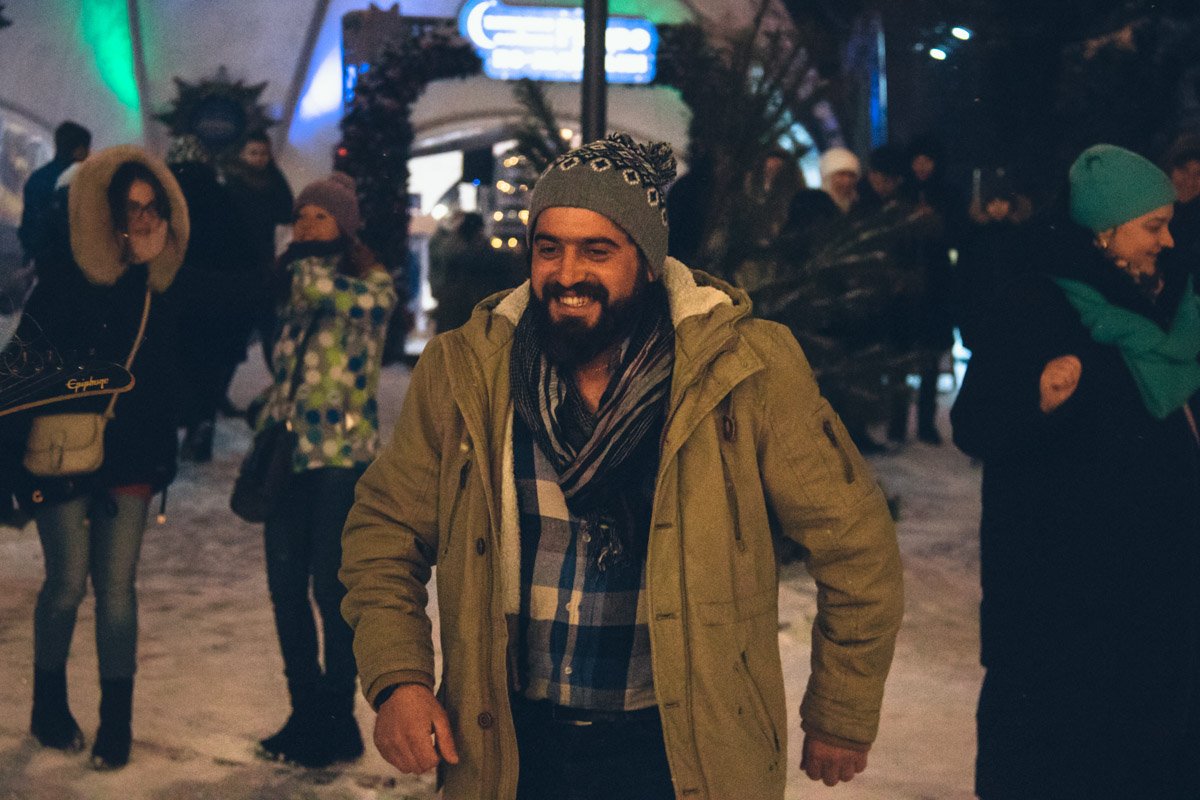 Многим хотелось бегать и резвиться вместе с детьми