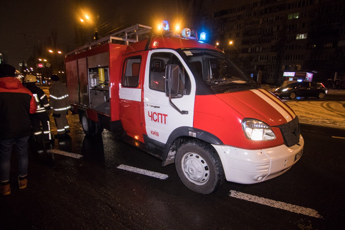 На месте работало 3 единицы пожарной техники На месте работало 3 единицы пожарной техники