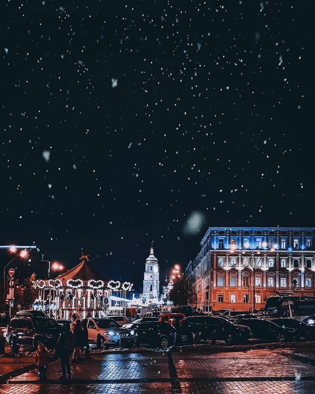 Прекрасный снимок рождественского Киева от @kyivgroup