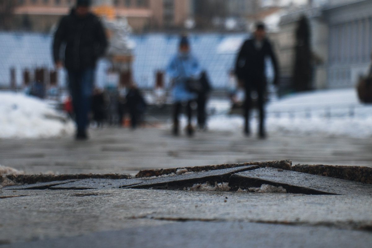 Майдан должны обустроить так, чтобы там было комфортно передвигаться людям с инвалидностью