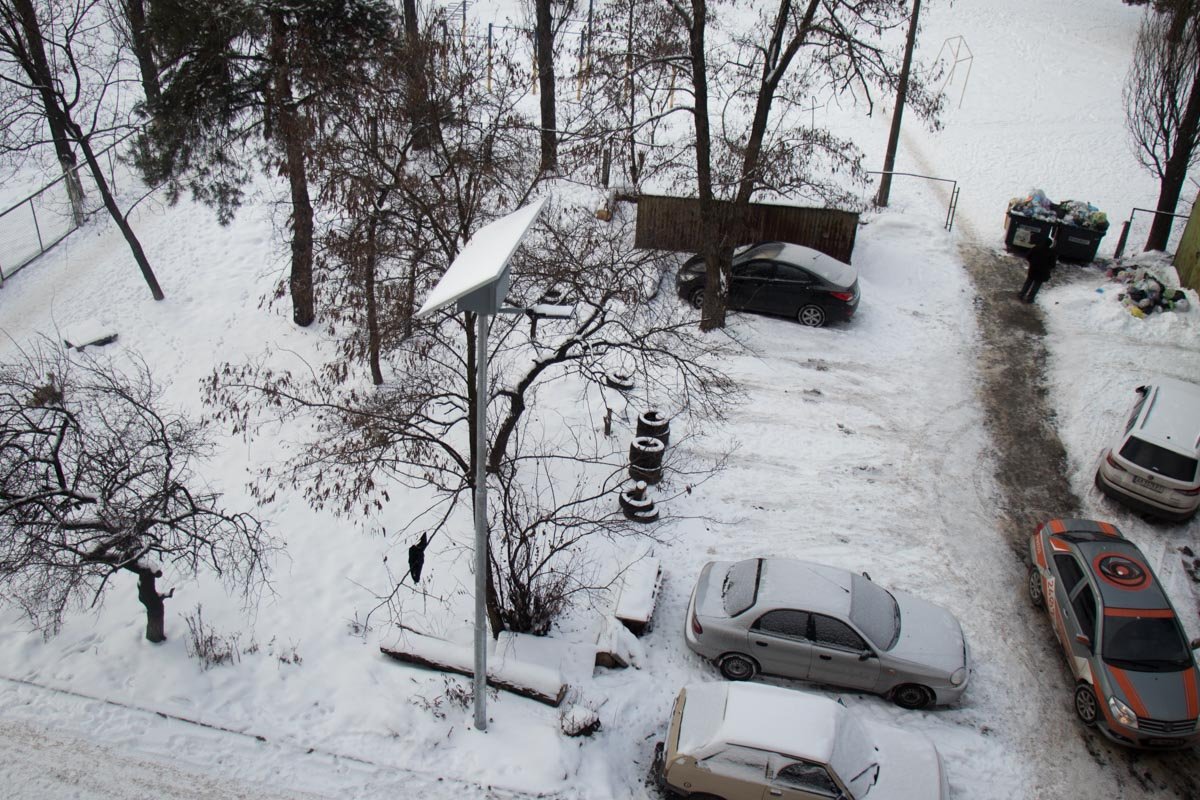 Новые осветительные приборы установили на территории жилого массива Воскресенка