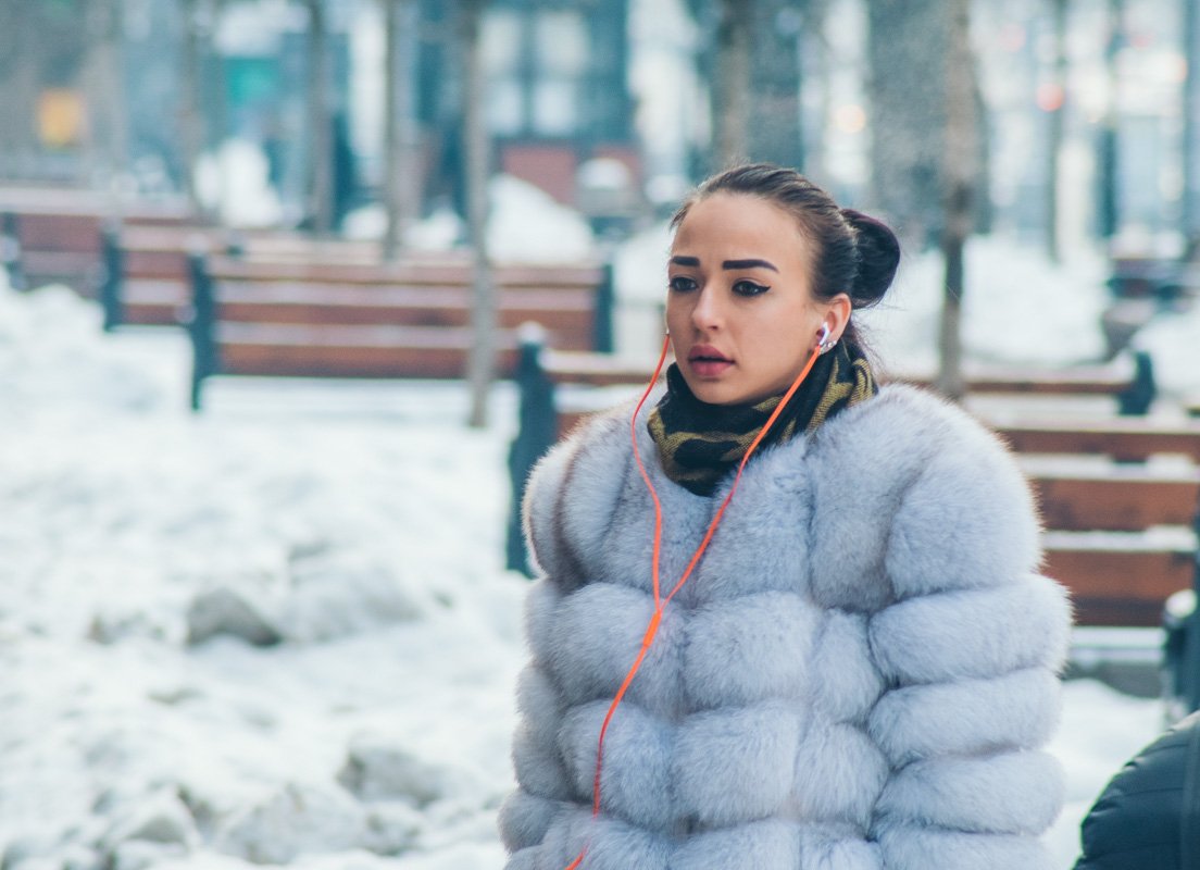 Шапку дома забыла...