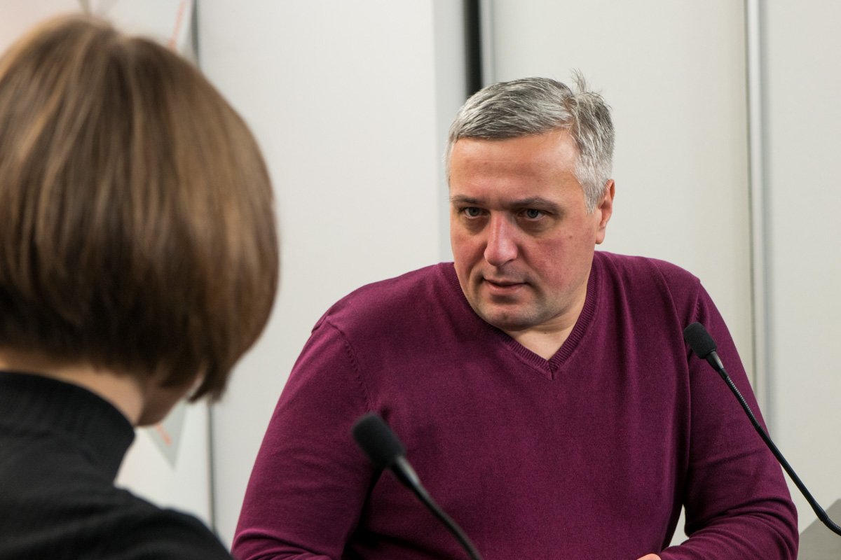 По словам специалистов, если ныряя, вы хотите просто отдать дань моде, то делать этого точно не стоит