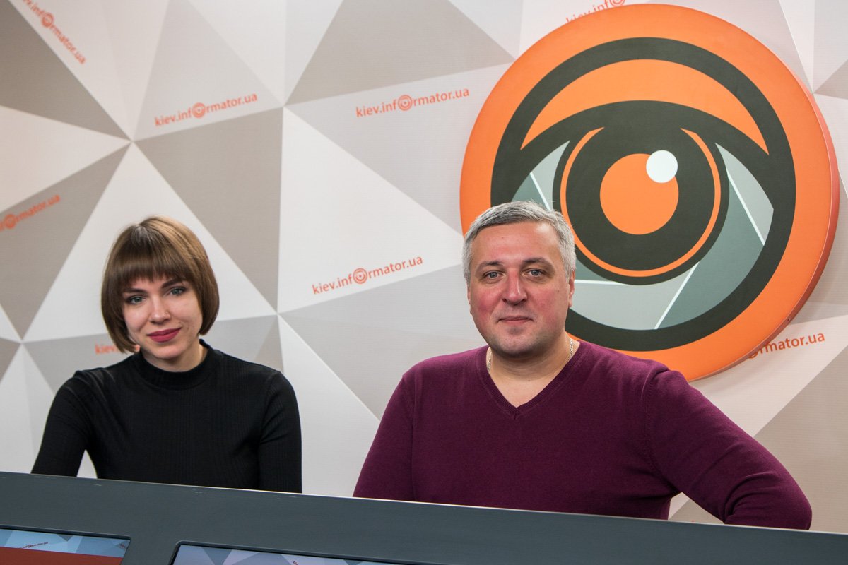 Тем, кто никогда ранее не купался зимой в водоемах, не нужно быть в ледяной воде больше 10-20 секунд