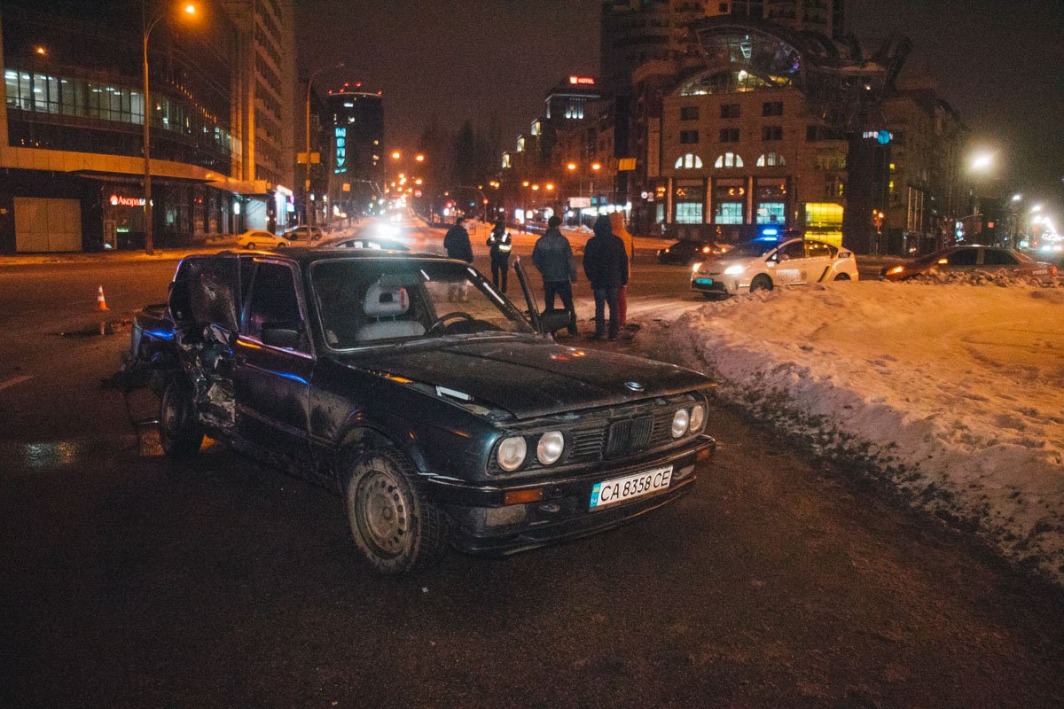 Авария случилась примерно в 00:45