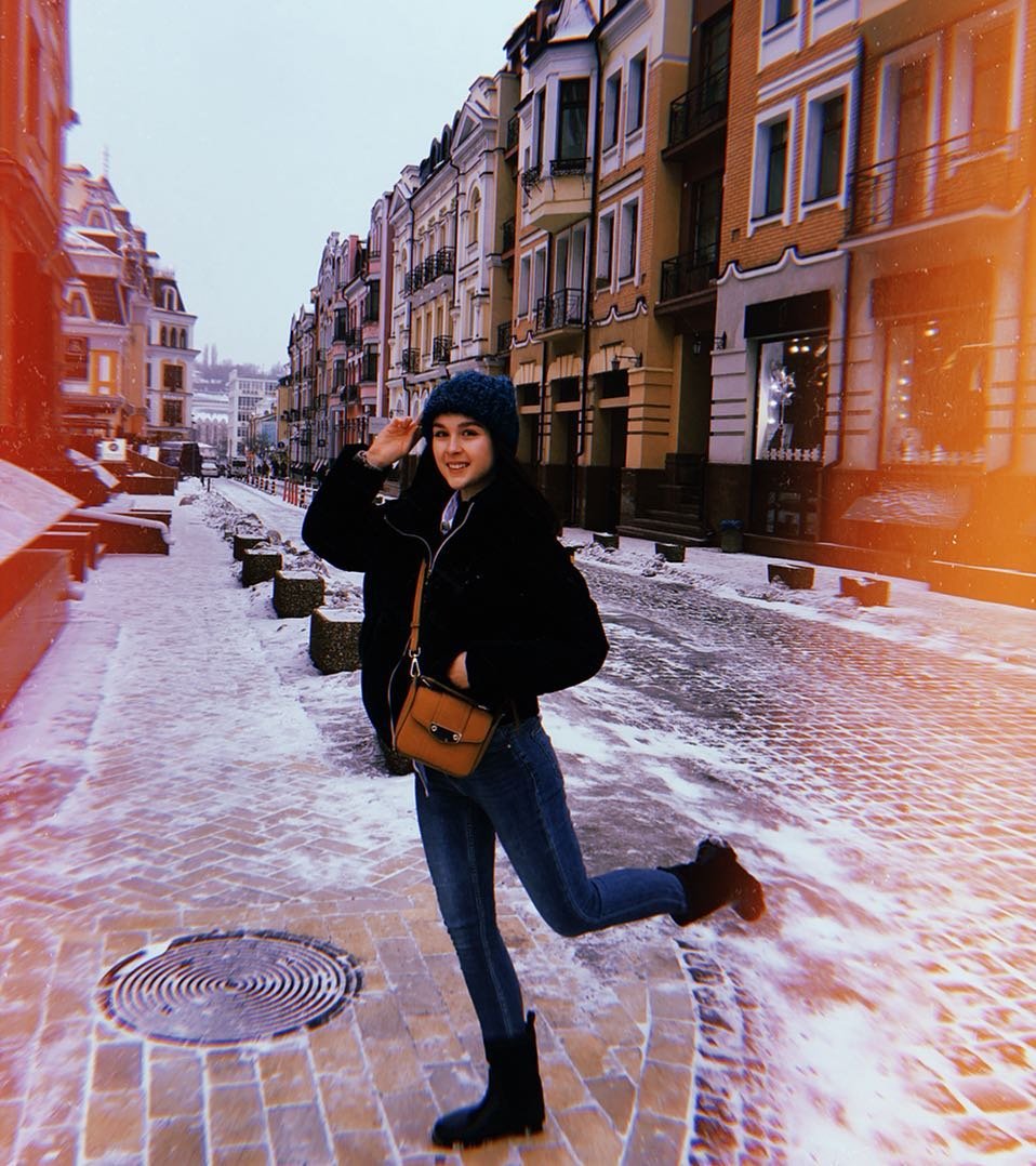 А если пройти совсем недалеко, можно попасть на типичную улочку старого европейского города - @dariiakosova А если пройти совсем недалеко, можно попасть на типичную улочку старого европейского города - @dariiakosova