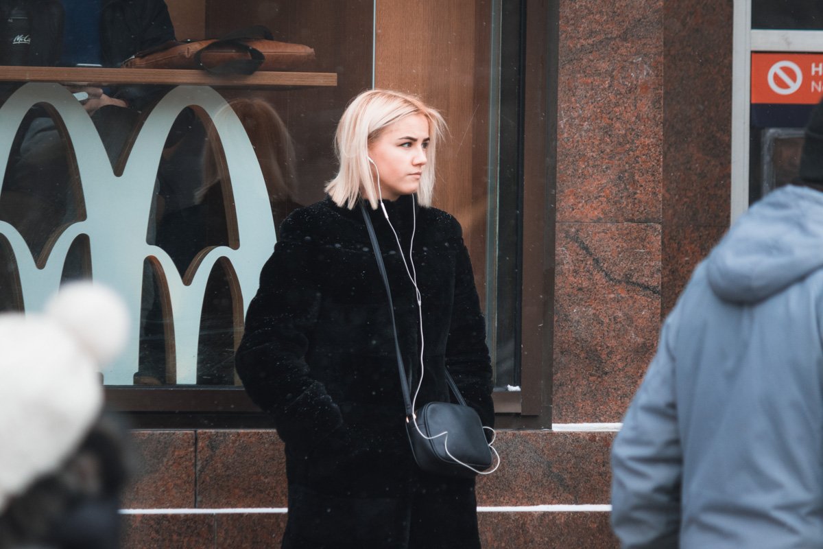 Любовь - это терпеть Его опоздания Любовь - это терпеть Его опоздания