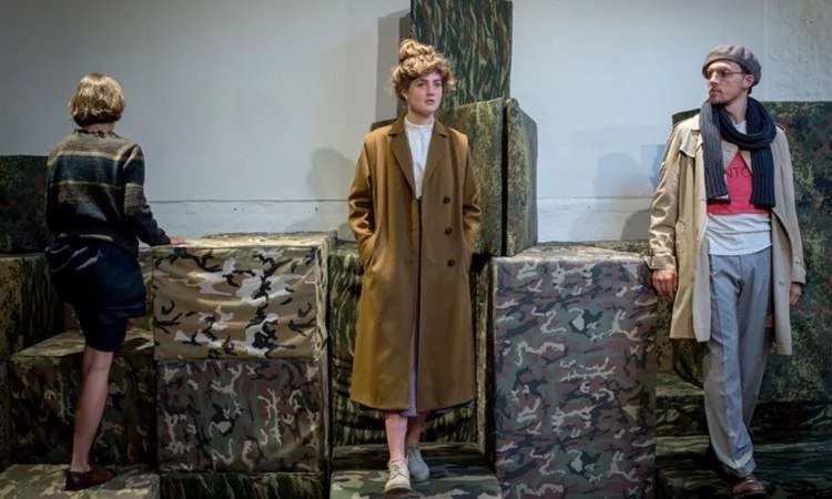 Режиссеры Катрина Шенк и Питер Кант встретились во время резиденции European Theatre Convention в 2016 году