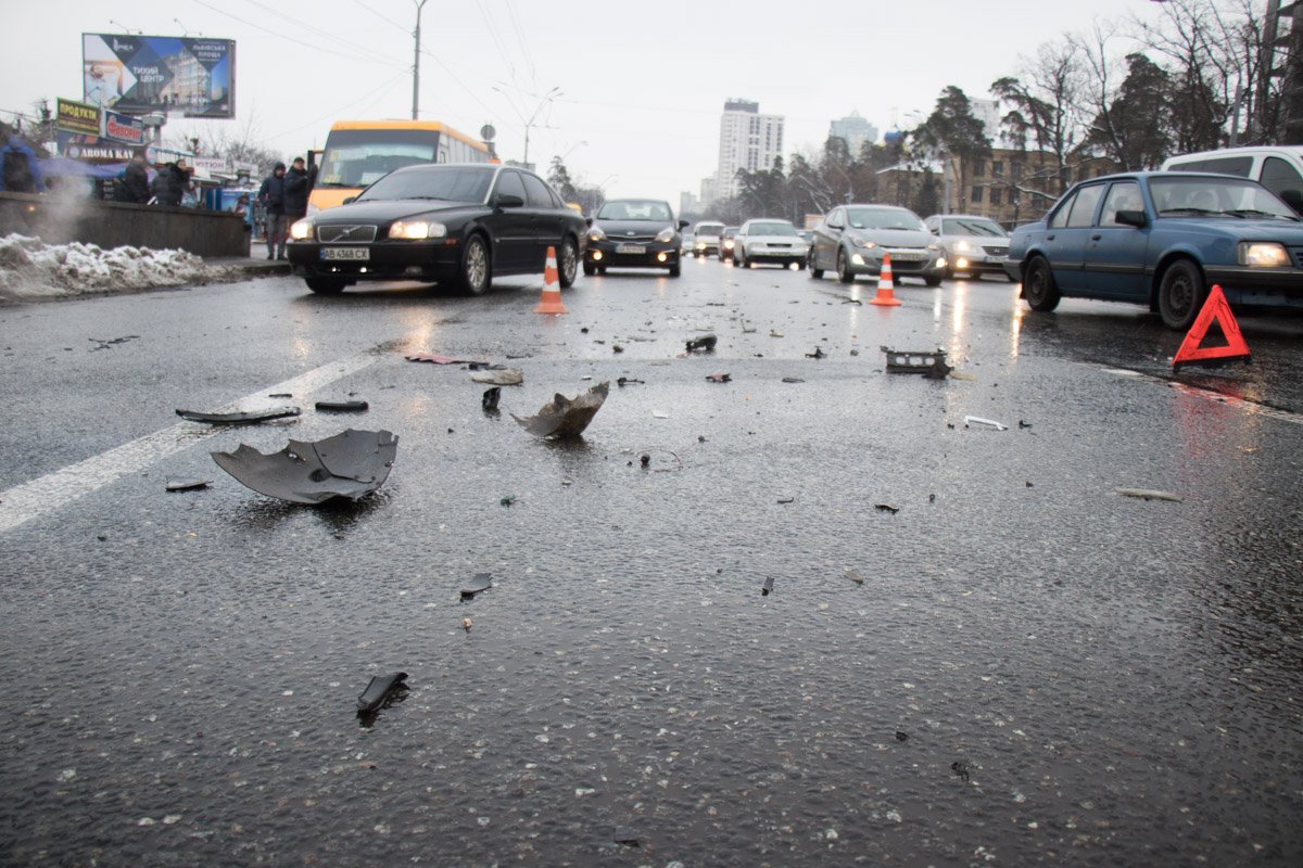 В сторону Окружной образовалась большая пробка