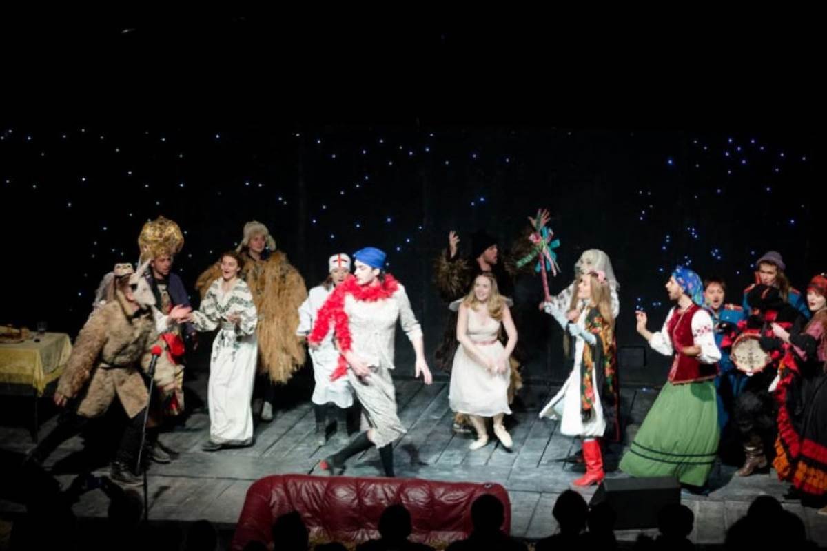 Режисер: Елена Щурская