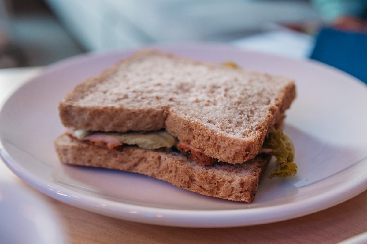 Мы оценили сэндвич с индейкой Мы оценили сэндвич с индейкой