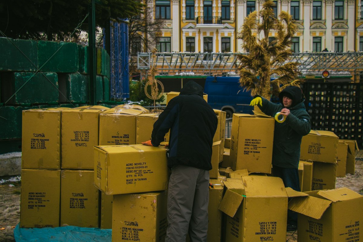 Но новогодние и рождественские праздники закончились и пришло время возвращаться в атмосферу серых будней