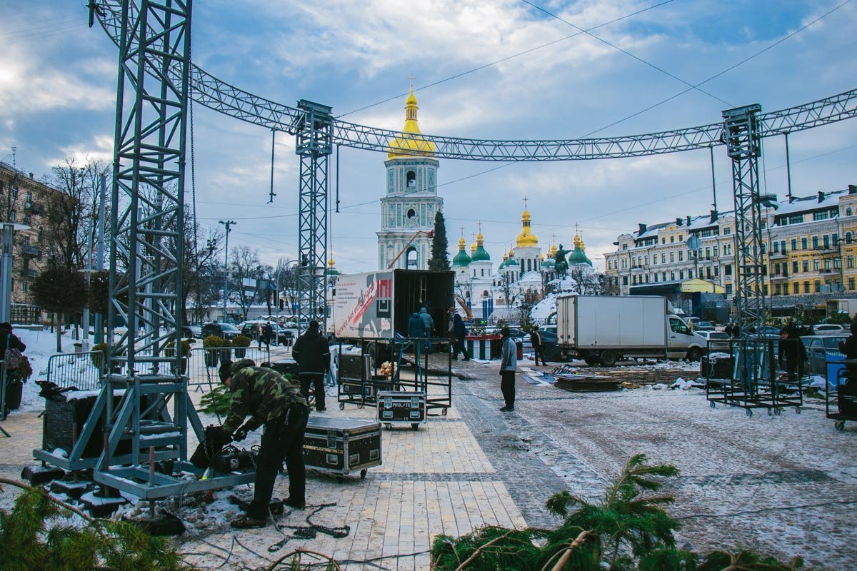 Это напоминает генеральную уборку после бурной вечеринки