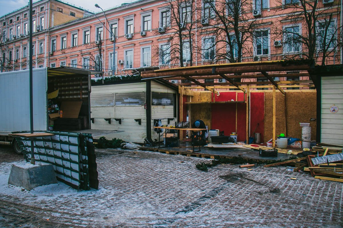 Нет теперь ни шашлычка, ни глинтвейна