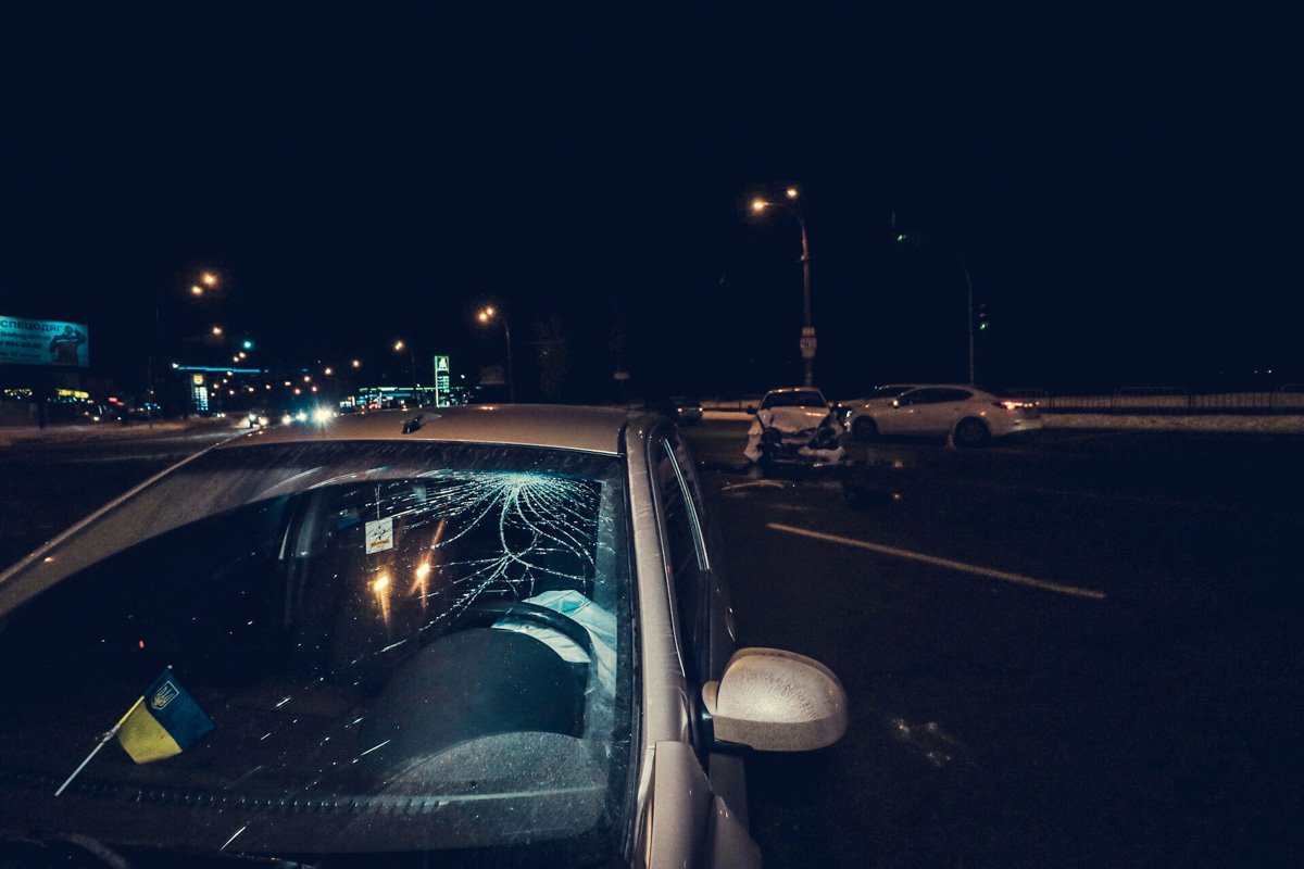 15 января на перекрестке Днепровской набережной и улицы Здолбуновской произошло ДТП с пострадавшими 15 января на перекрестке Днепровской набережной и улицы Здолбуновской произошло ДТП с пострадавшими