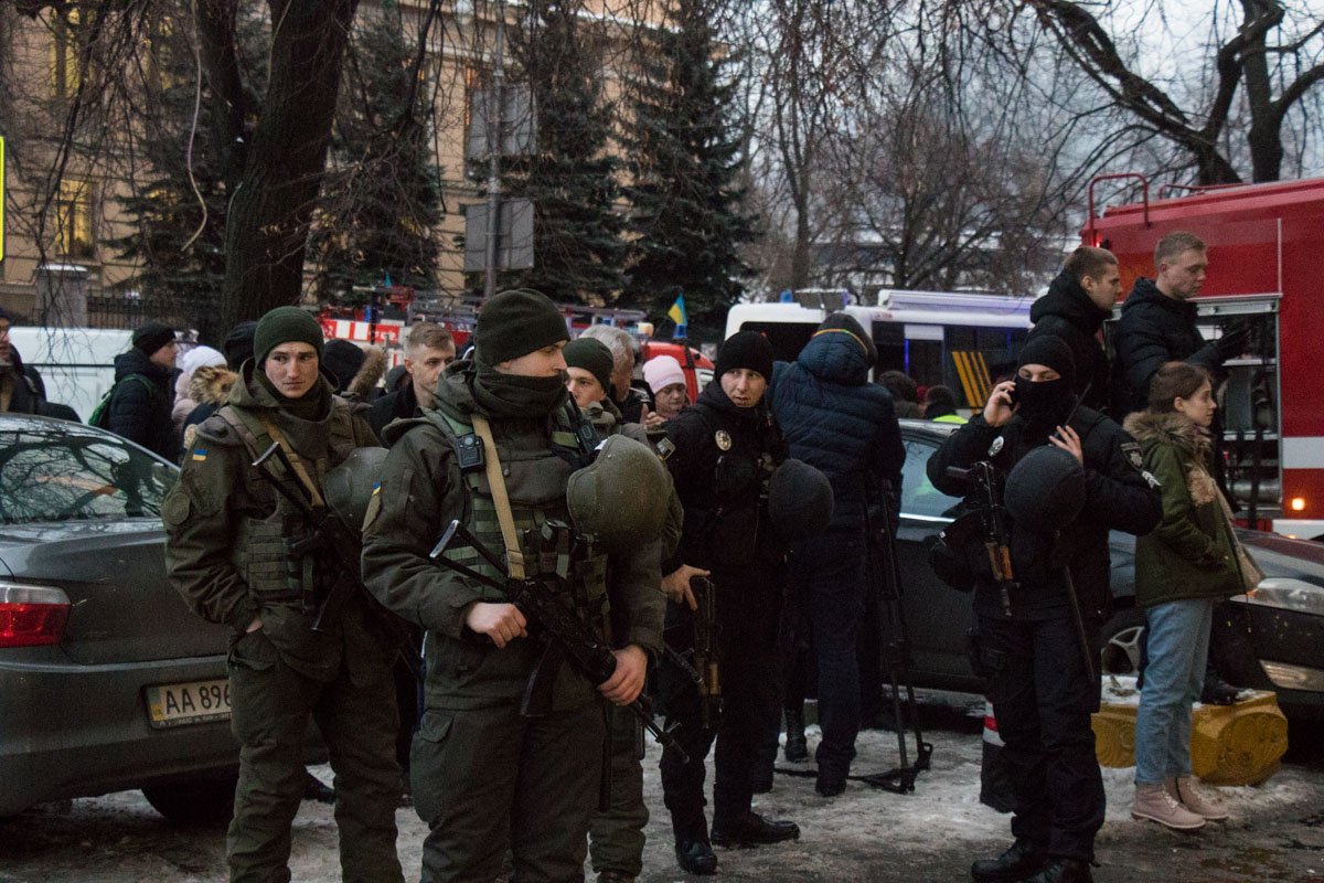 Причины возгорания выяснит следствие после полной ликвидации пожара Причины возгорания выяснит следствие после полной ликвидации пожара