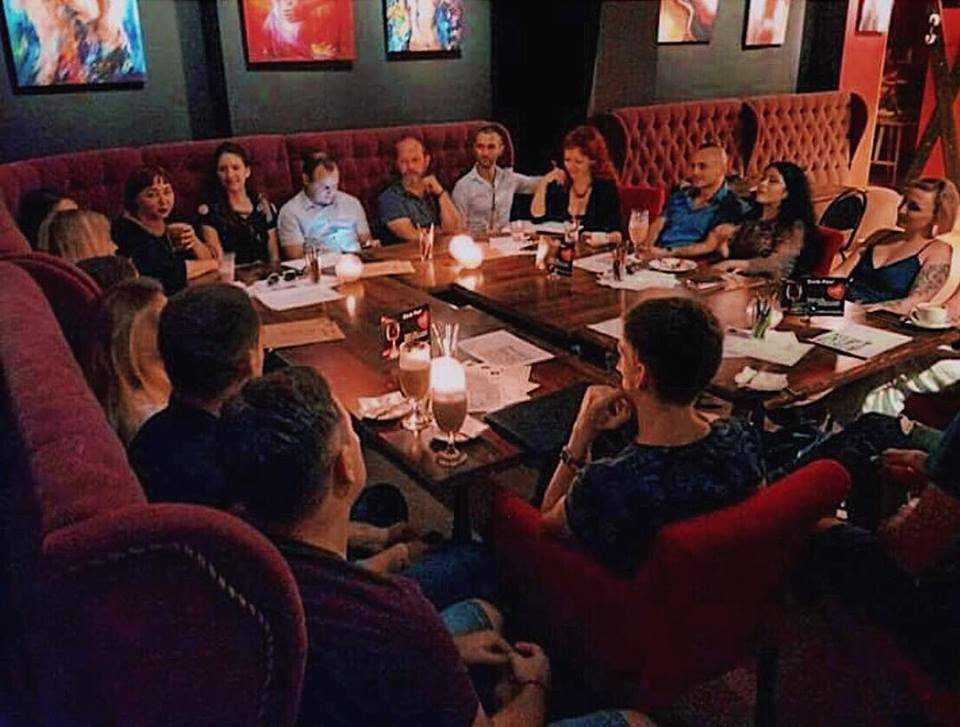 Уютные бранчи с сексологом, где в простой обстановке обсуждают такие важные вопросы, о которых обычно принято не говорить 