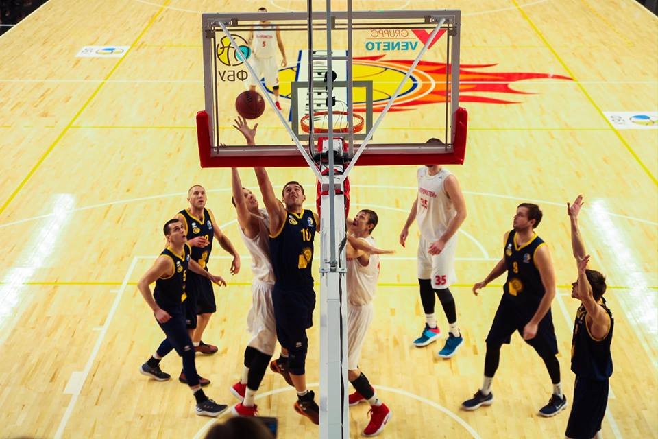 Паркет по стандартам NBA, профессиональные стадионы и другие чудеса в малых городах и селах 1