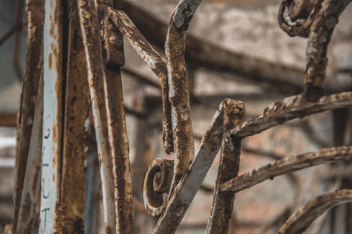 Побило ржавчиной дом Побило ржавчиной дом