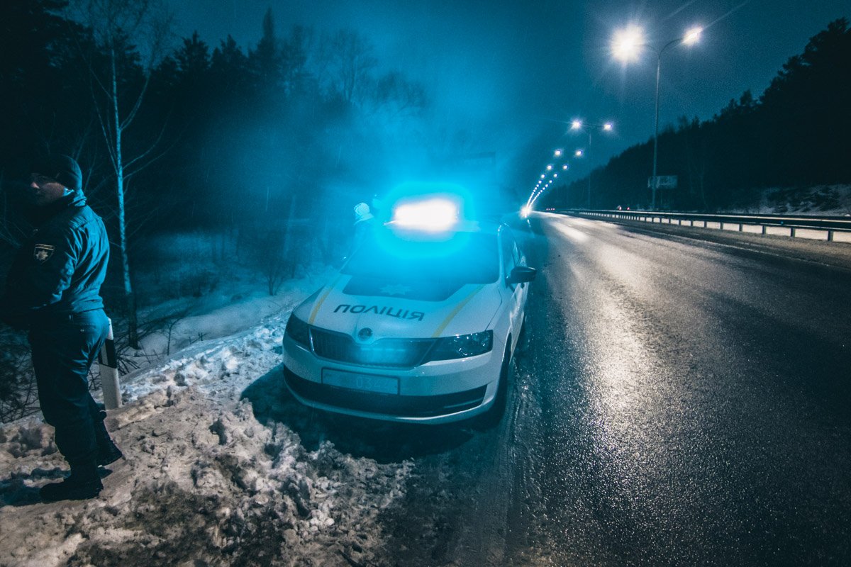 На месте работала патрульная полиция