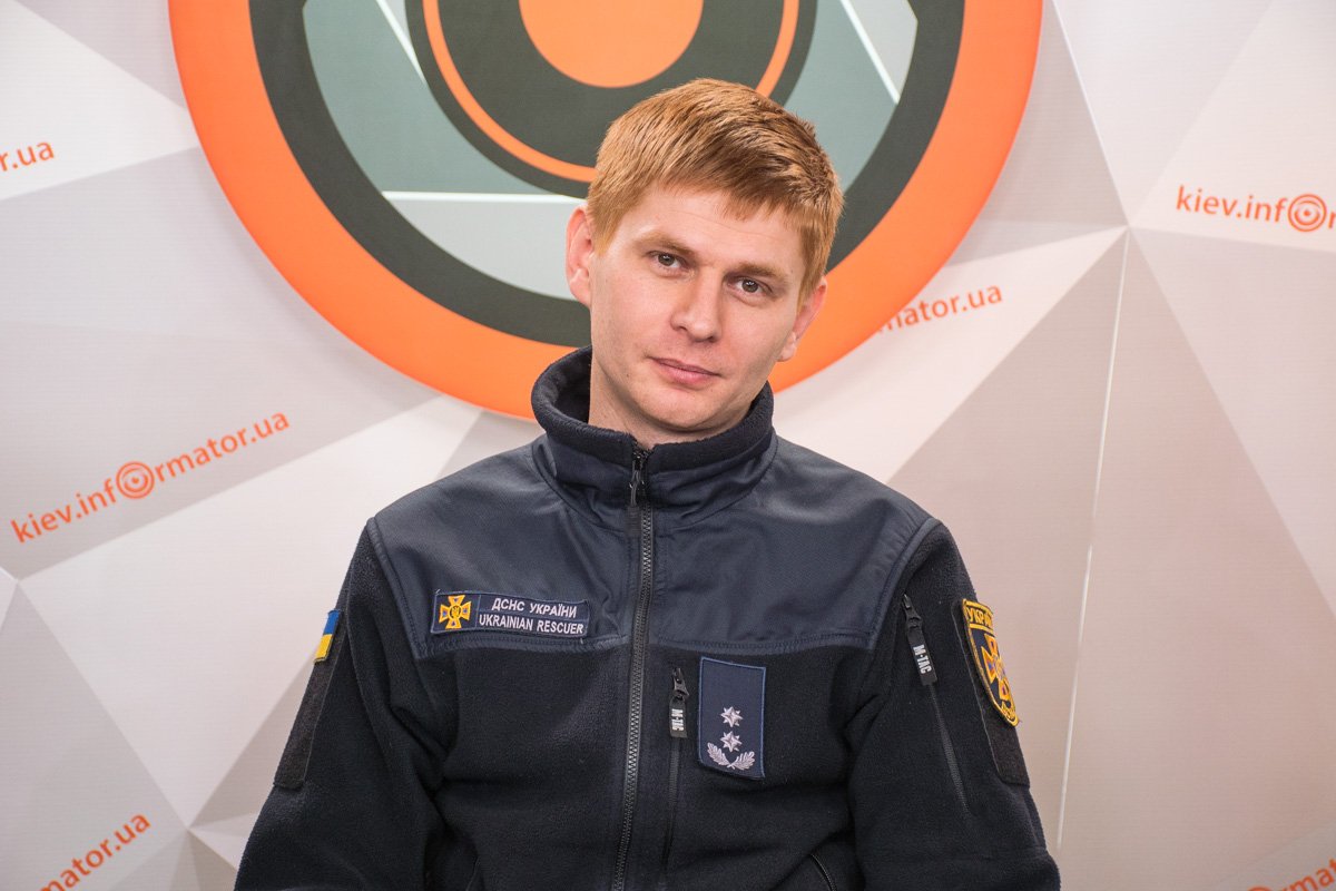 Главный специалист сектора связей со СМИ и работы с общественностью Главного управления ГСЧС Украины в Киеве Александр Макушенко